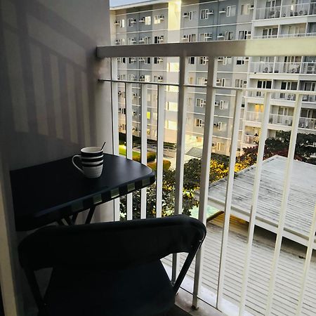 Trees Residences - Tower 11 1Br With Balcony Manila Eksteriør billede